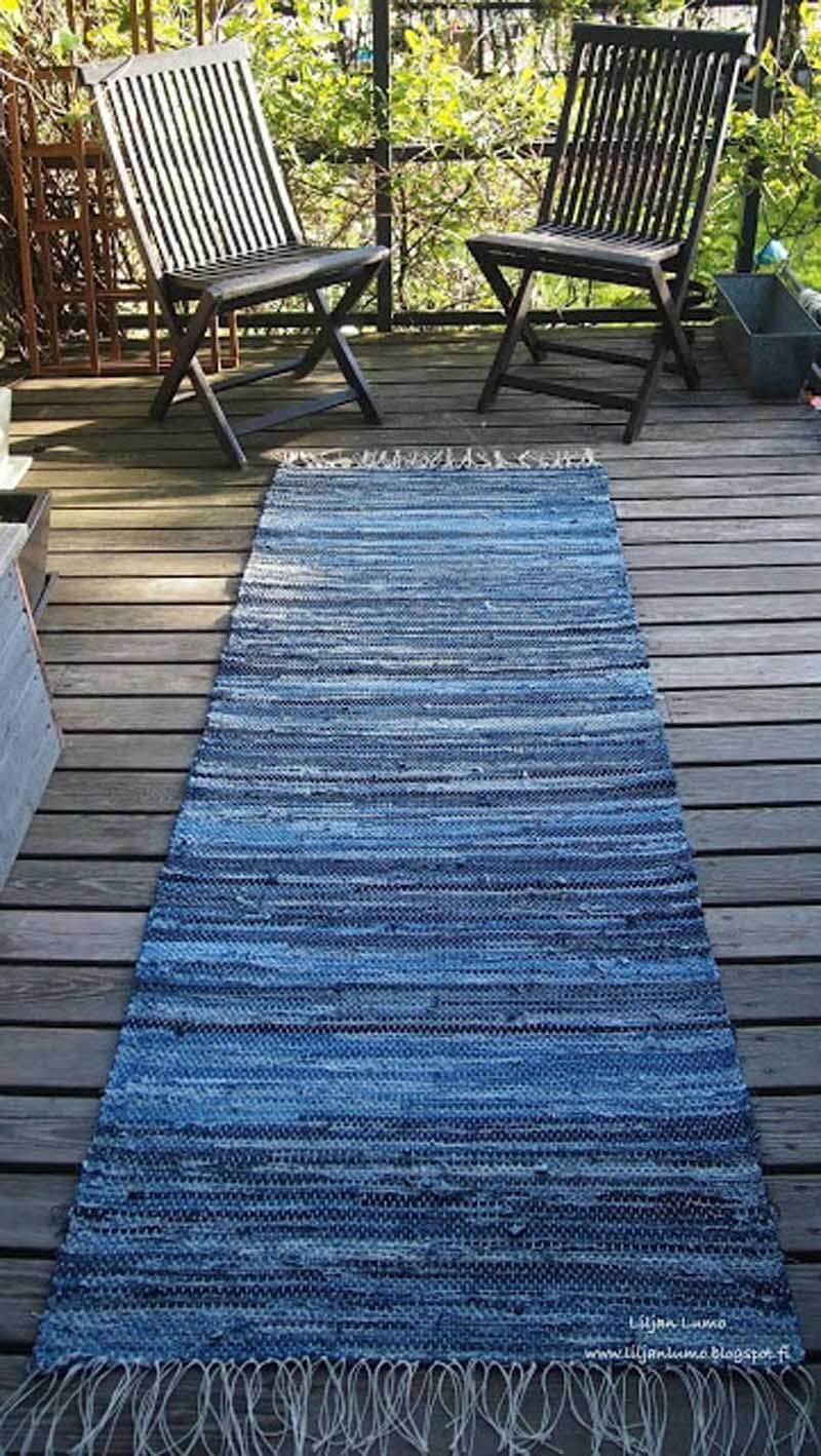 Коврик из старых джинс