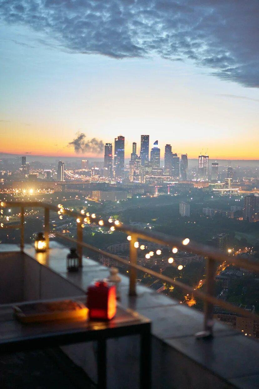 Красивый вид из окна Москва