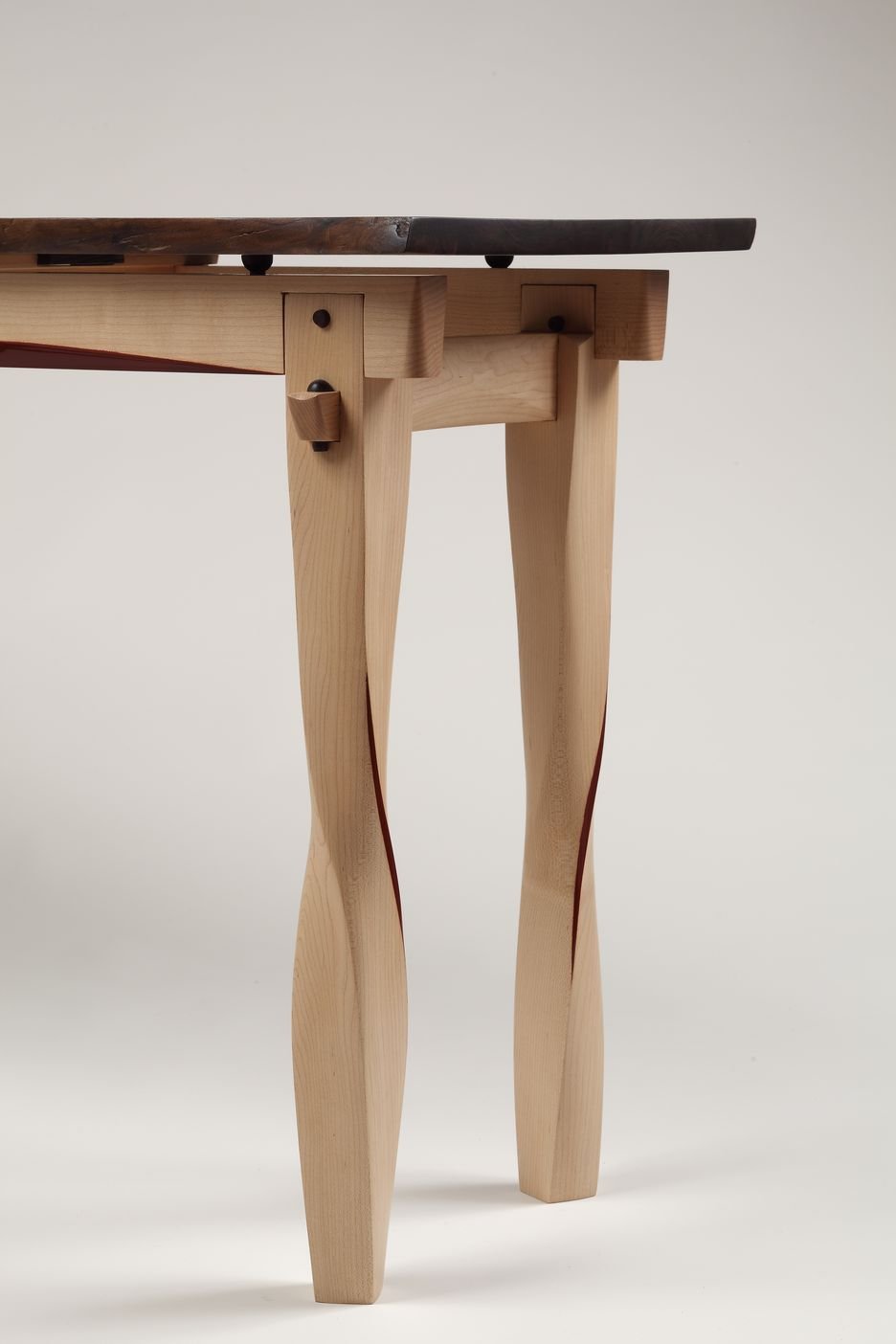 Ножка для стола деревянная