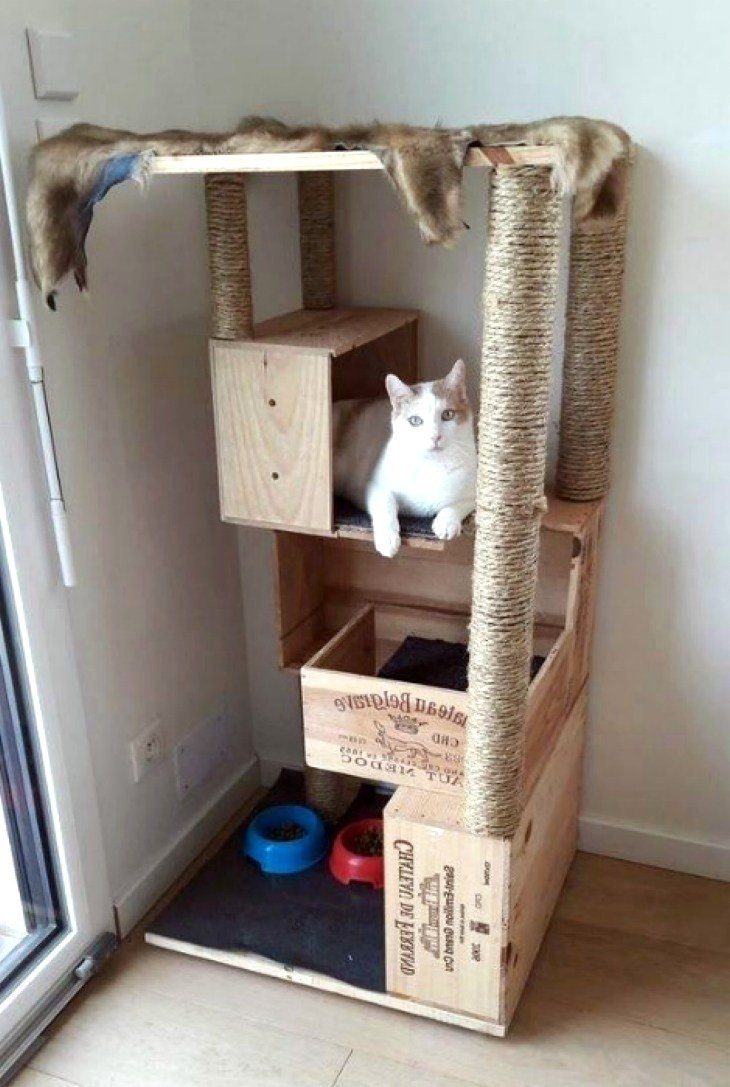 Кошачий домик из коробок