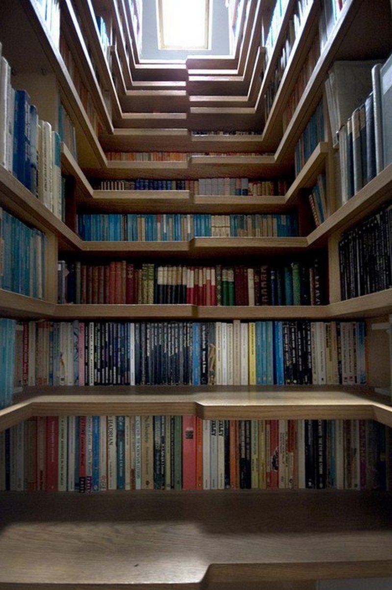 Лестница книжная полка