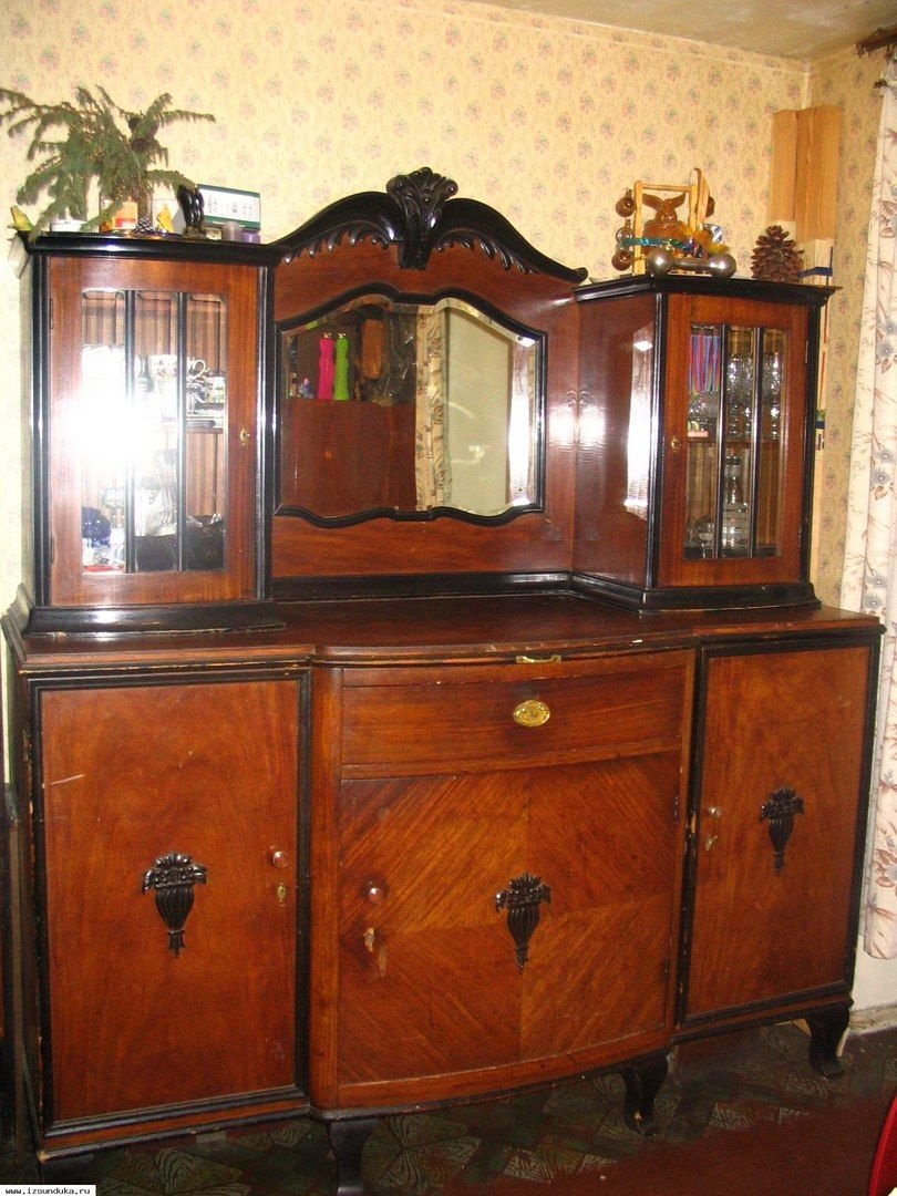 Югославский сервант