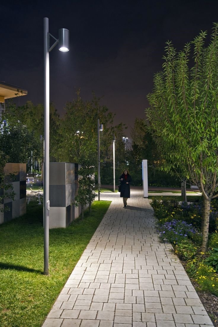 IGUZZINI опоры освещения
