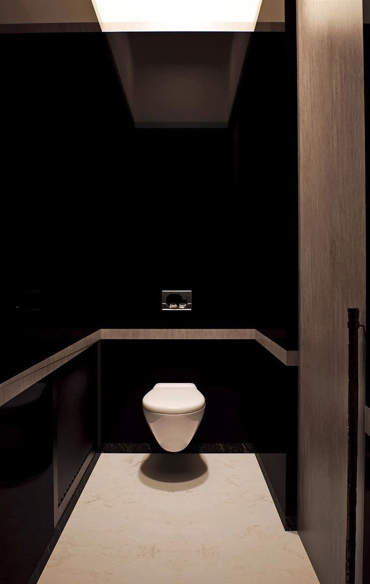 Черный туалет с подсветкой