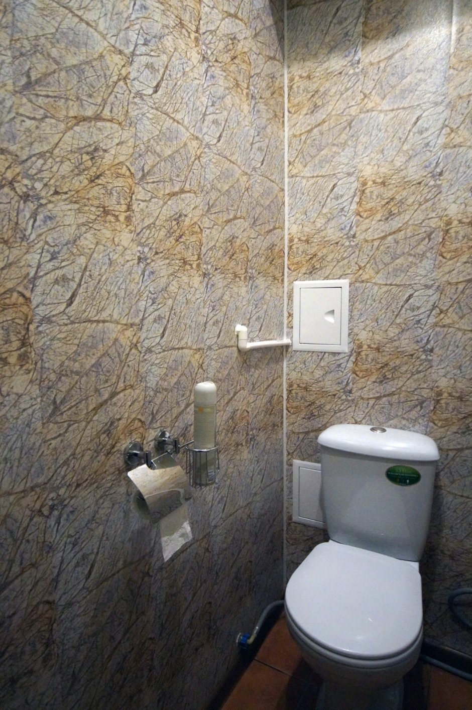 Панели ПВХ для стен в туалете