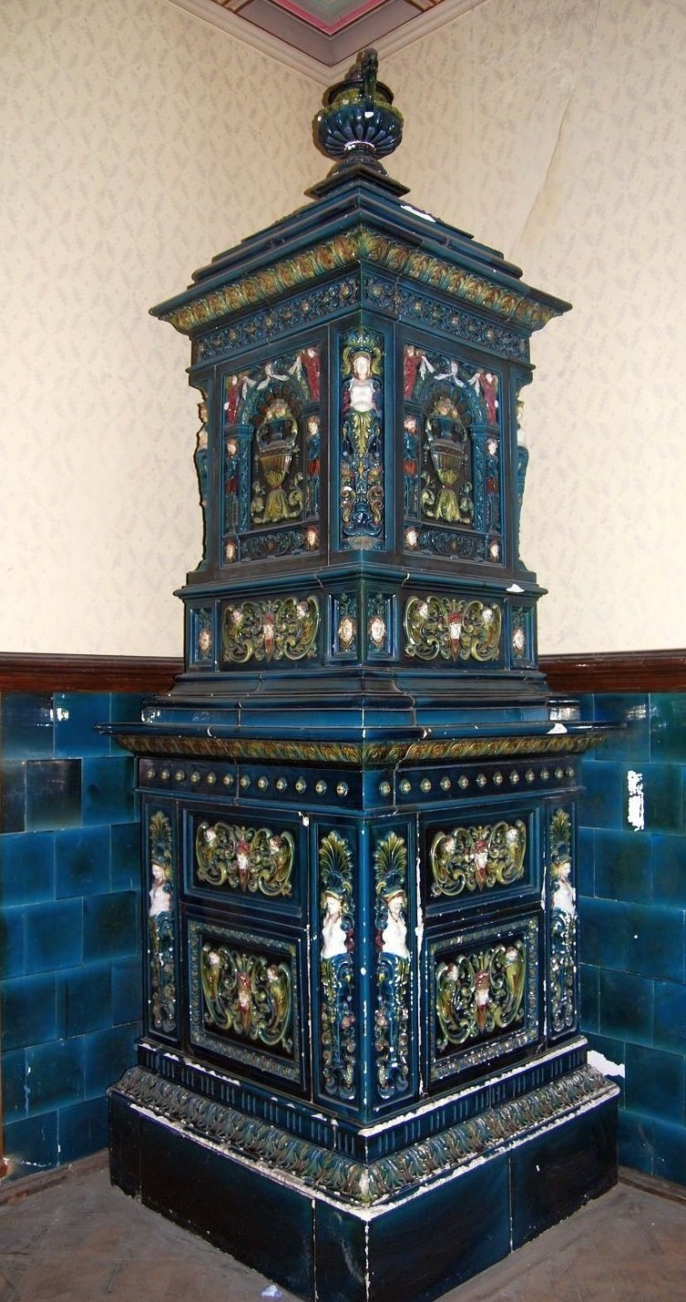 Печь голландка изразцовая старинная