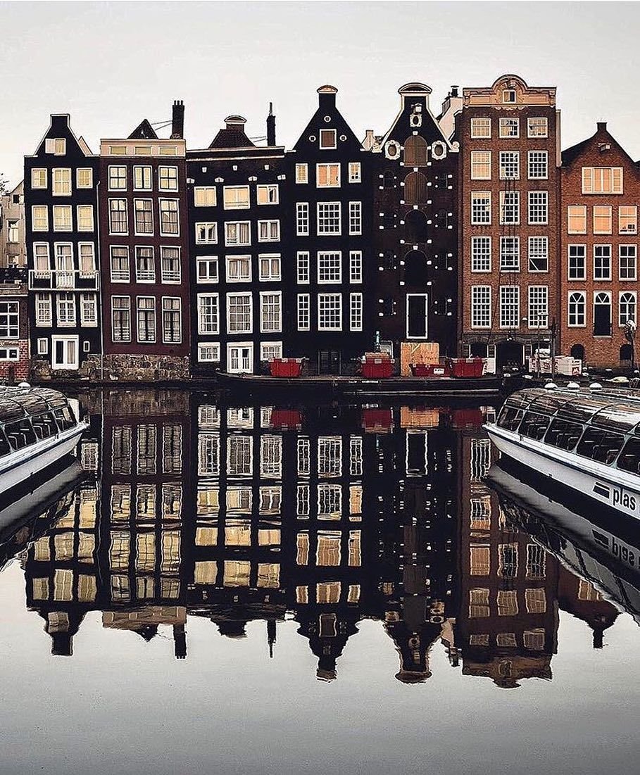 Амстердам Дамрак