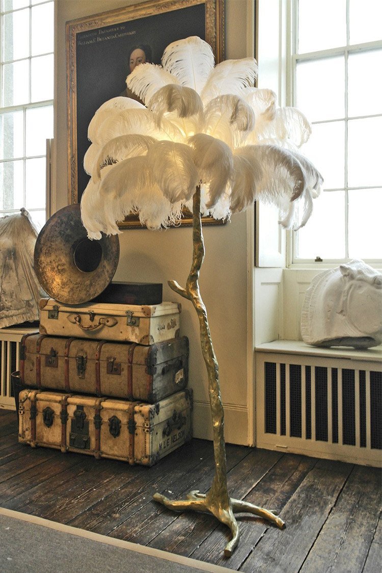 Люстра из страусиных перьев Extra large Feather Chandelier Grand Tour