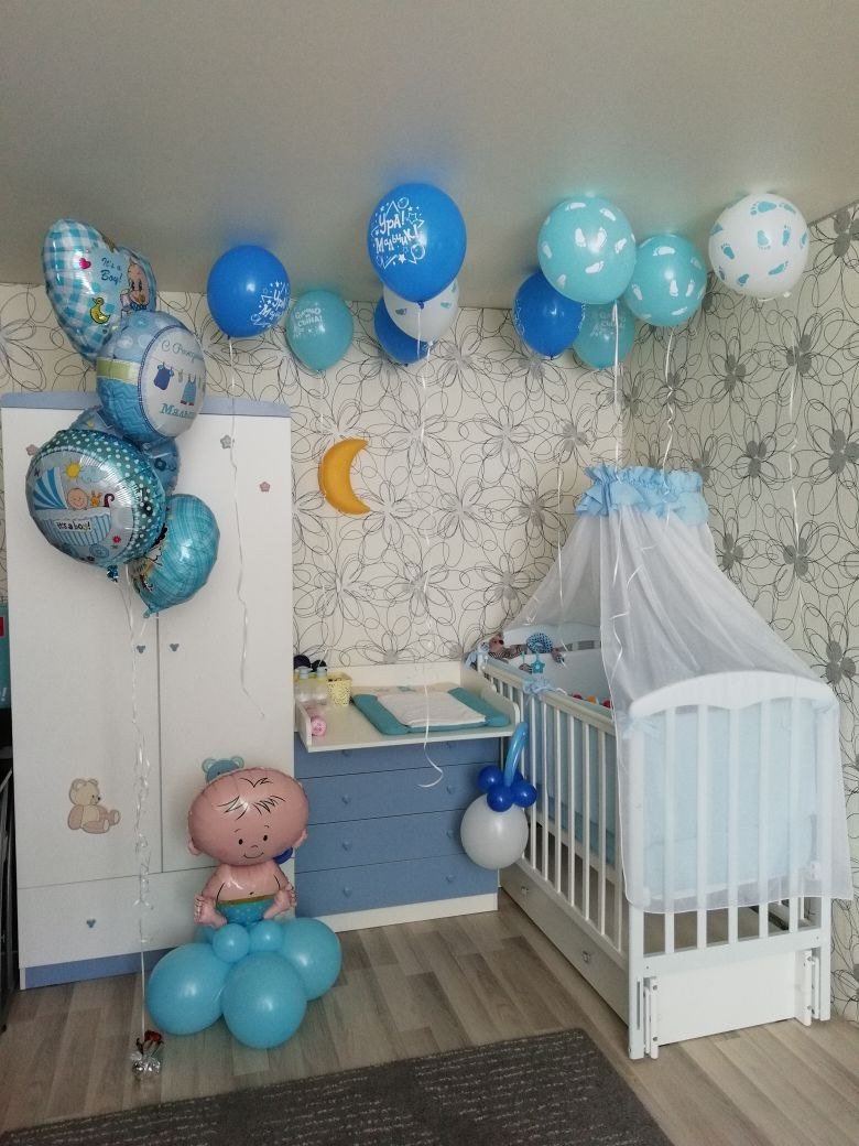 Украшение детской комнаты на выписку из роддома