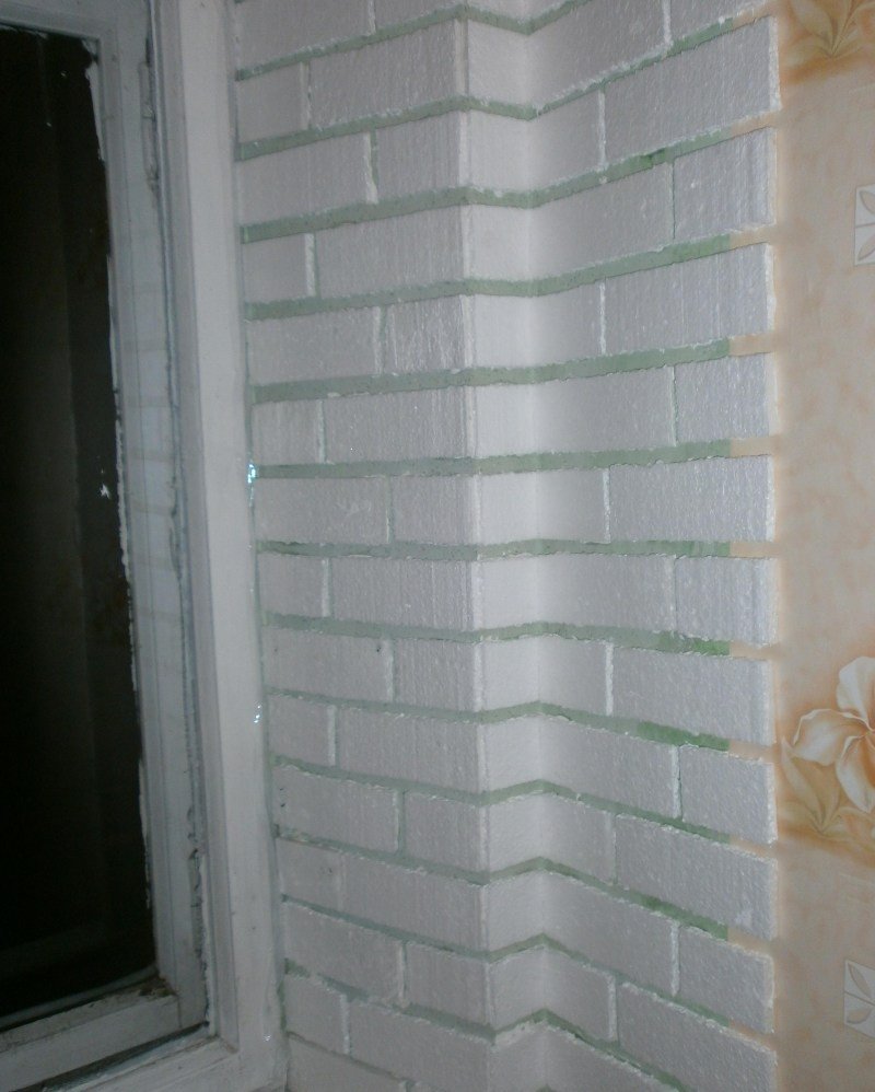 Кирпичики из потолочной плитки