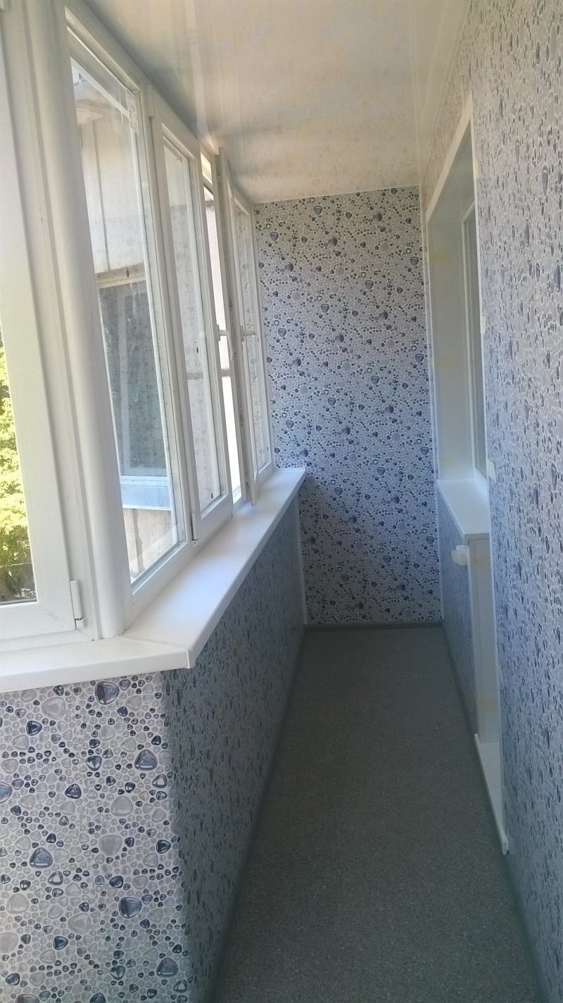 Декоративная штукатурка для внутренней отделки балкона