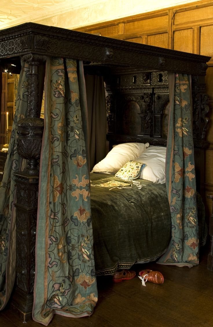 Кровать с пологом Гарри Поттер