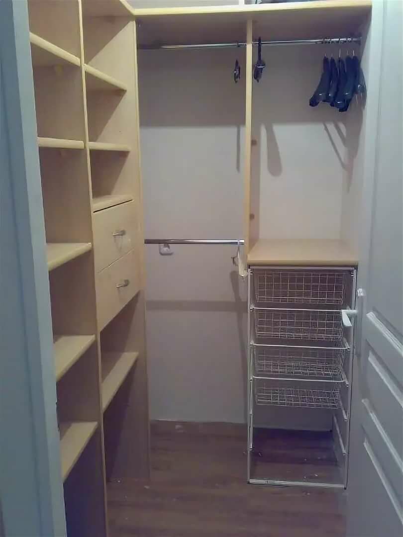 Гардеробная в тещиной комнате