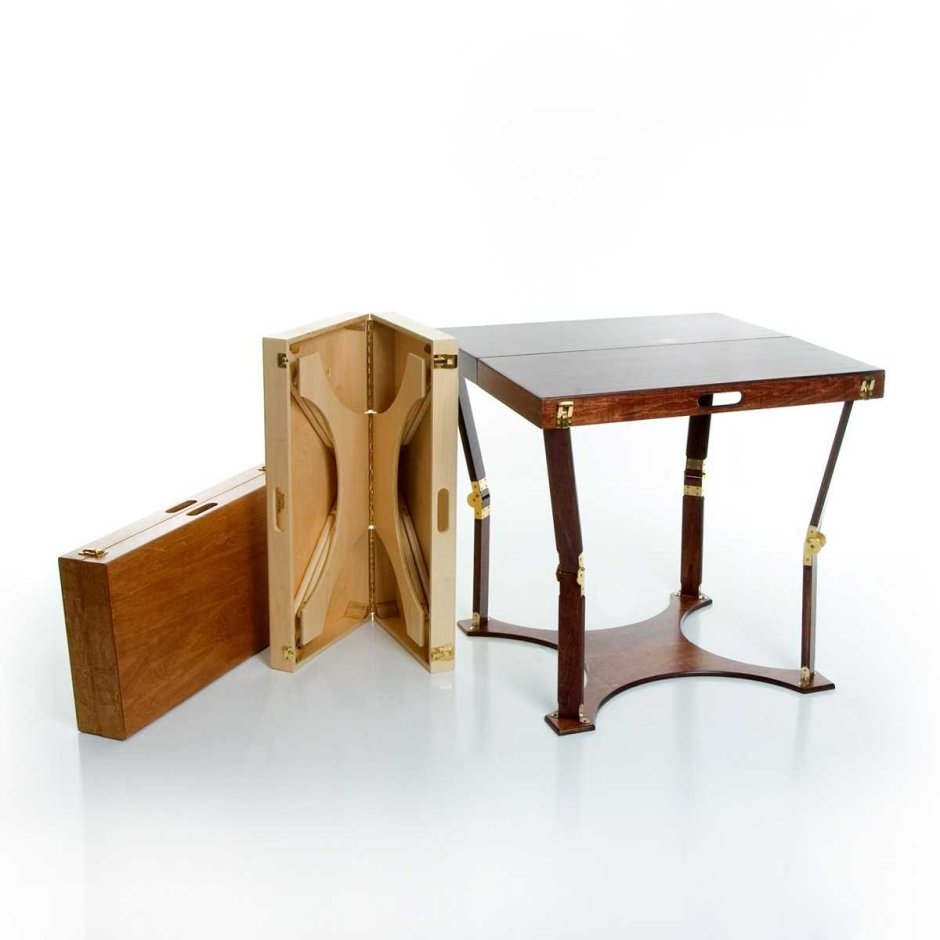 Складной стол из дерева