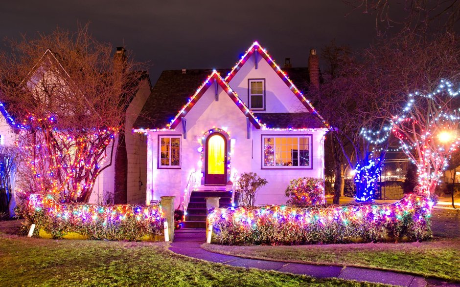 Украшение домов гирляндами
