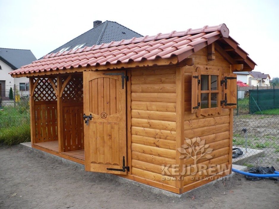 Хозблок с туалетом, совмещенный с дровником