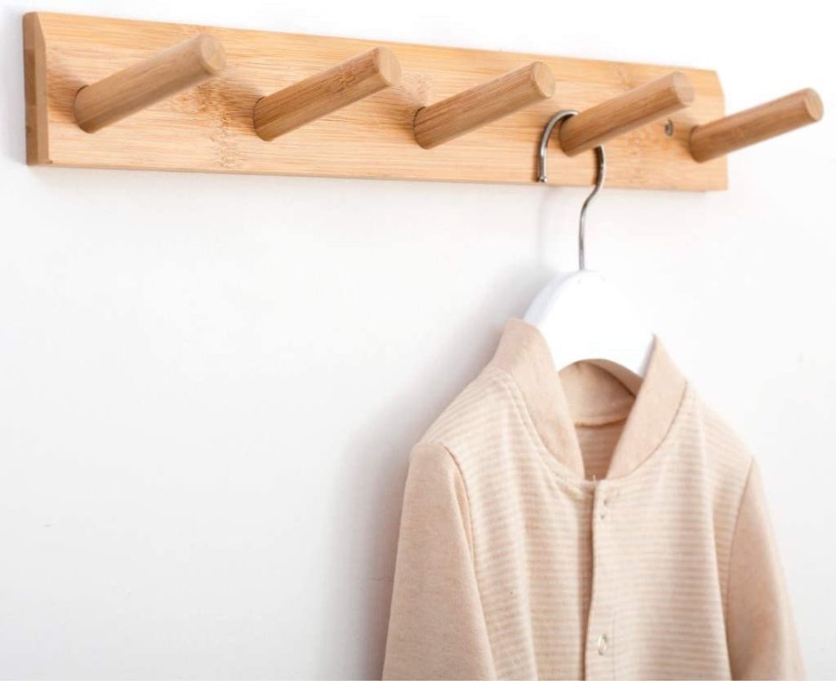 Вешалка для одежды настенная деревянная