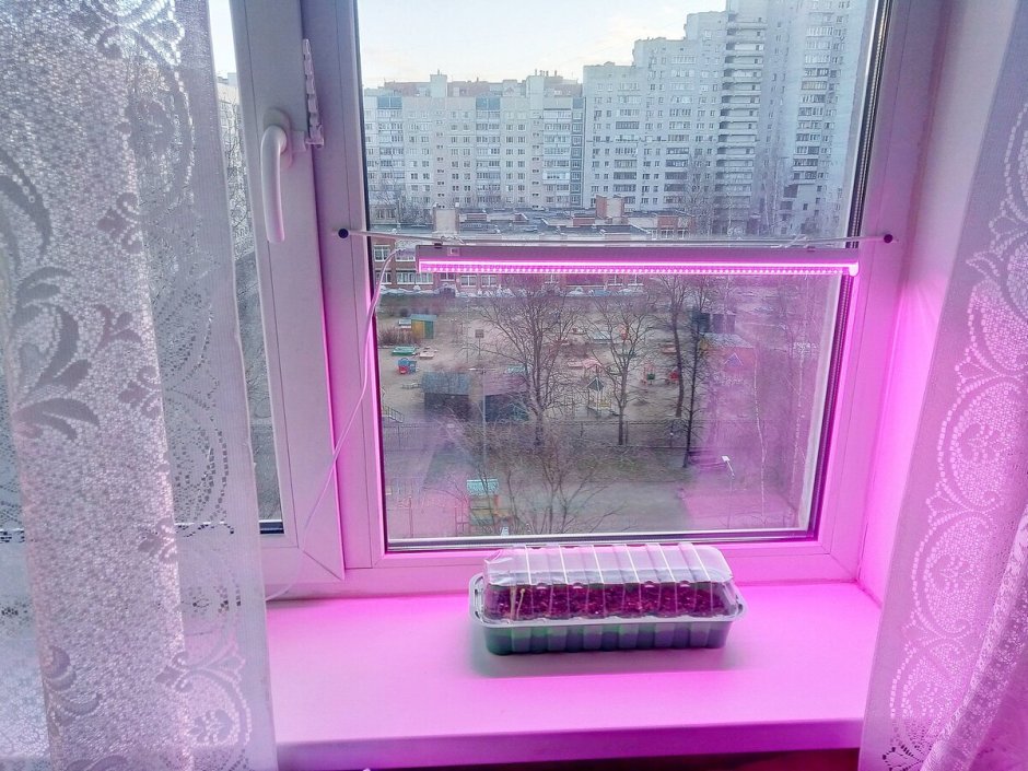 Светильник на подоконник