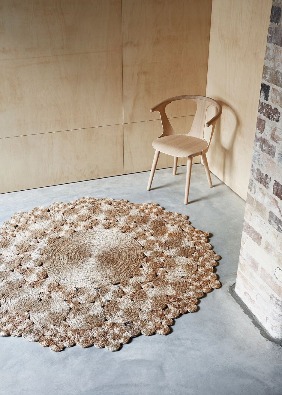 Коврик из джута