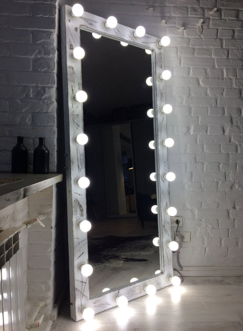 Зеркало в пол с лампочками