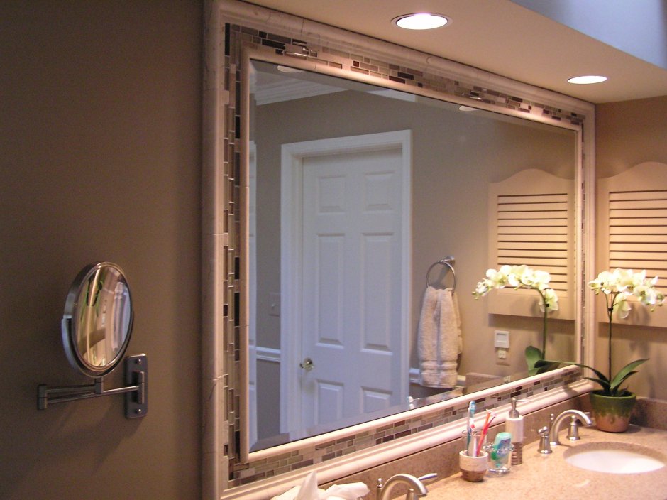 Большое зеркало в ванную комнату