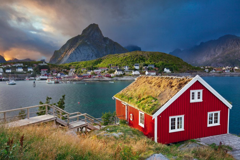 Норвегия Лофотенские острова домик красный