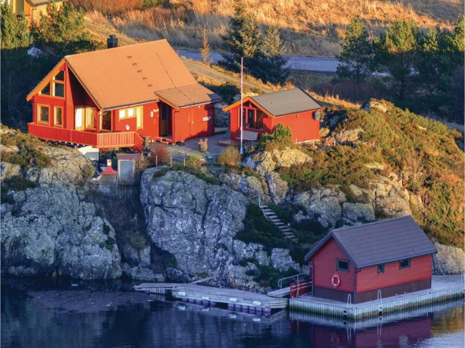 Норвежский домик с бассейном
