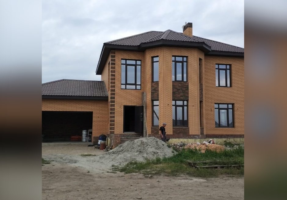 Дома кирпичные двухэтажные