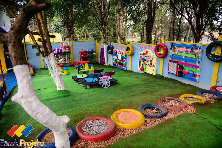 Современная площадка в детском саду