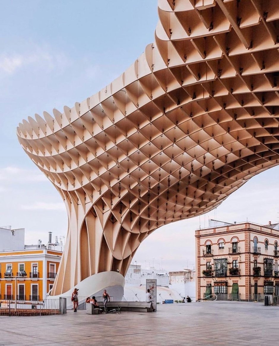 Культурный центр las Setas de Sevilla (Metropol Parasol). Севилья, Испания.