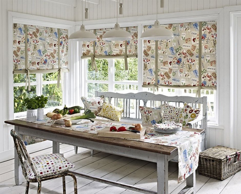 Laura Ashley римские шторы