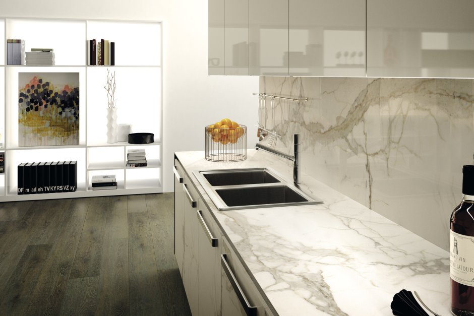 Керамогранит Calacatta Oro фартук