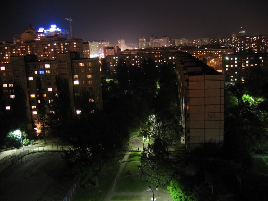 Ночной вид на двор