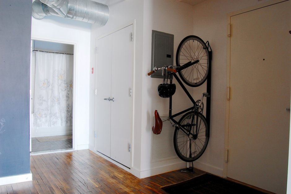 Хранение велосипеда в маленькой квартире