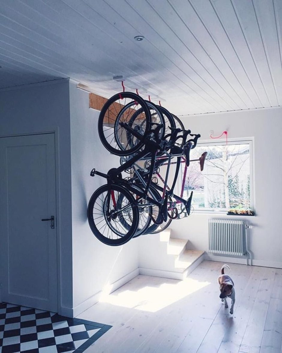 Велосипед в комнате