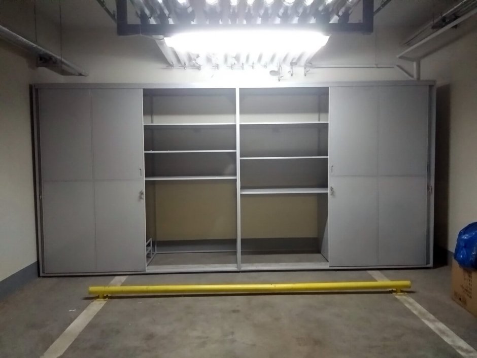 Металлический шкаф в паркинг boxgara