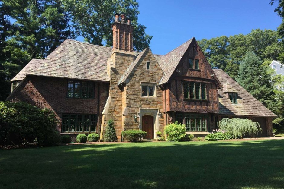 Tudor архитектура особняк