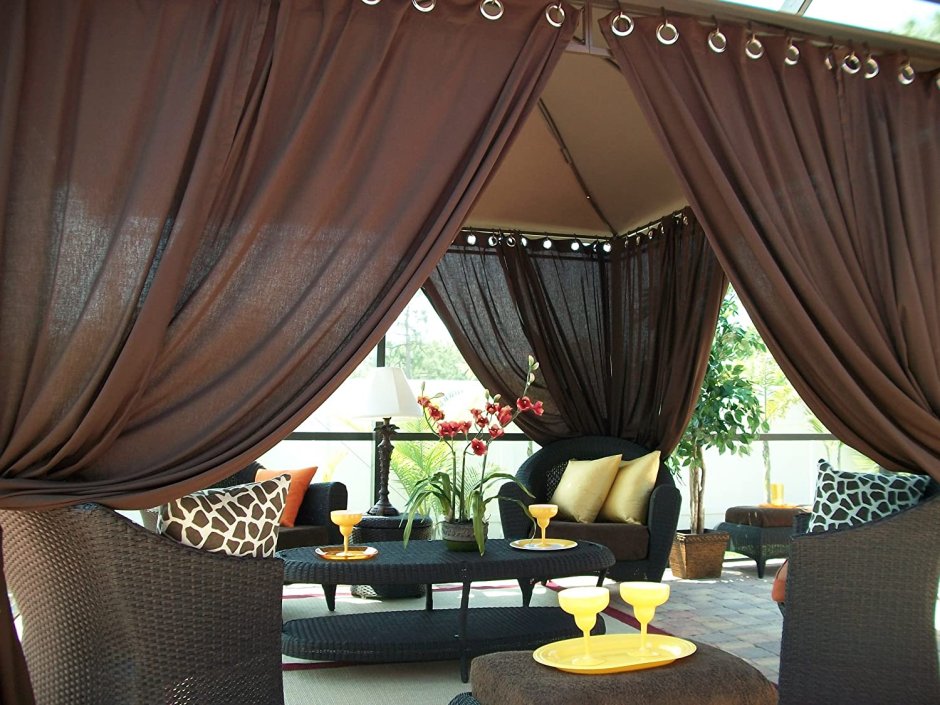 Шторы на коричневую веранду