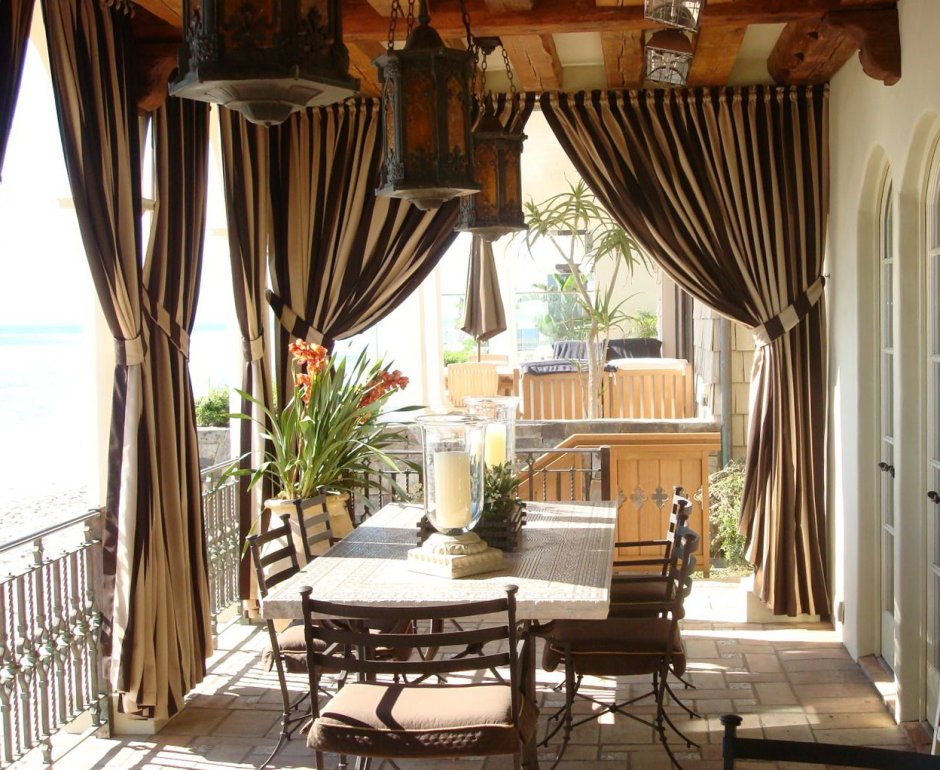 Шторы на веранду на даче