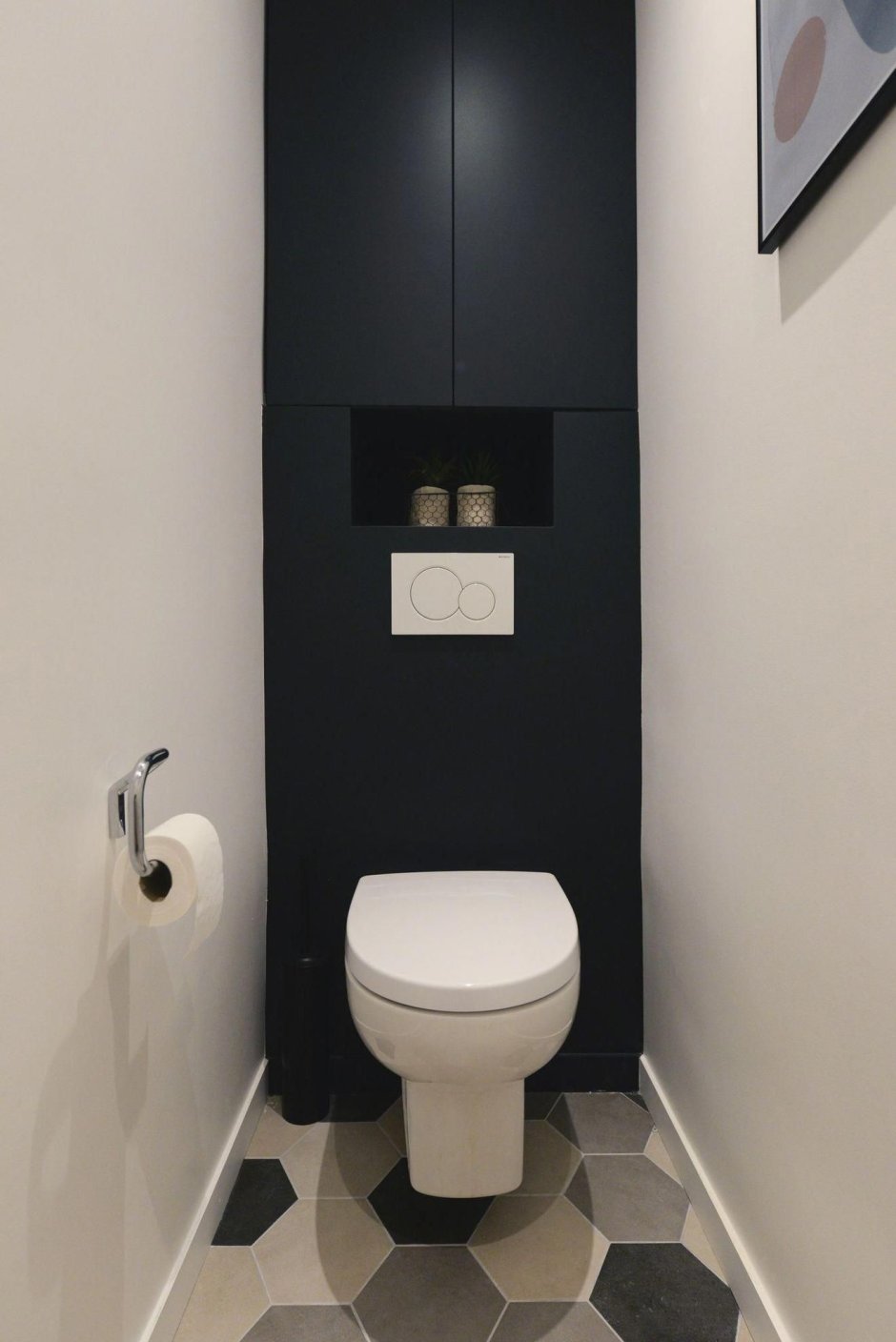 Очень узкий туалет