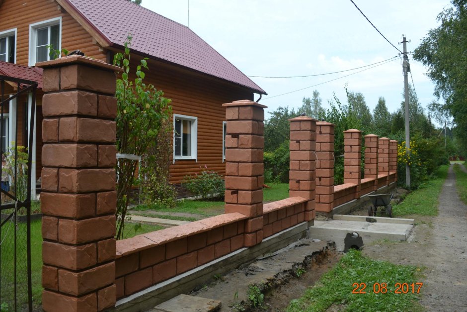 Цоколь забора