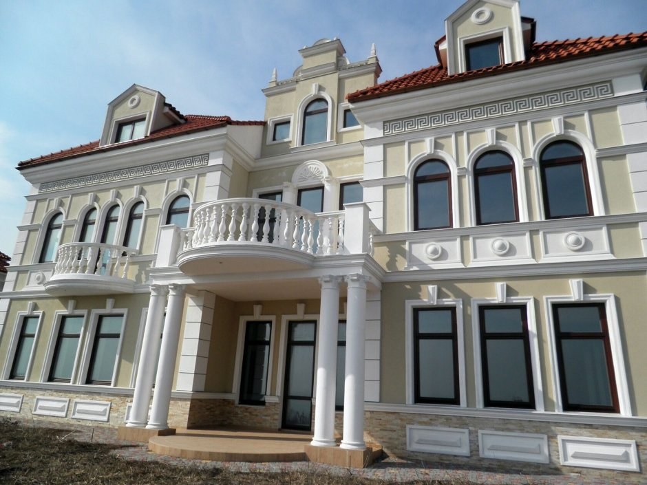 Лепнина на фасаде