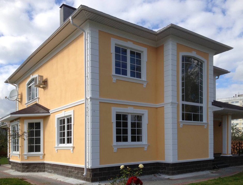 Декор фасада частного дома