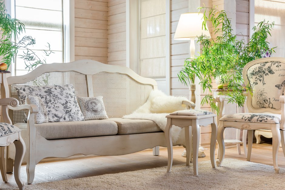 Скамейка деревянная белая mobilier de Maison