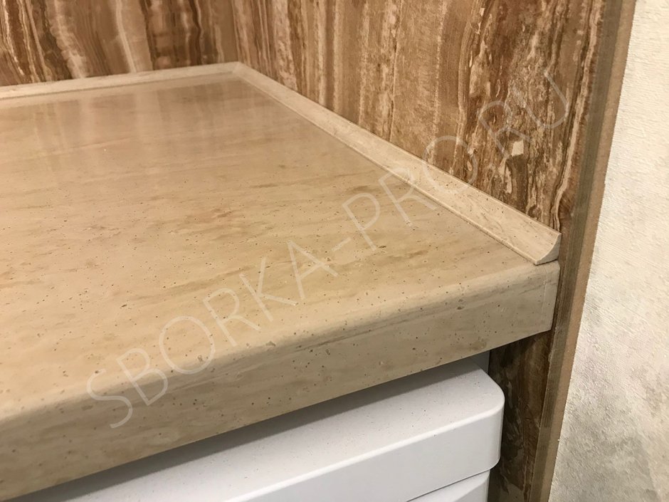 Столешница из искусственного камня с бортиком