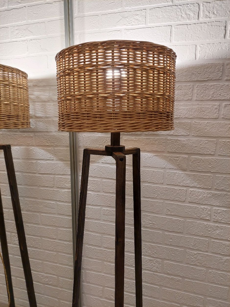 Торшер плетеный напольный