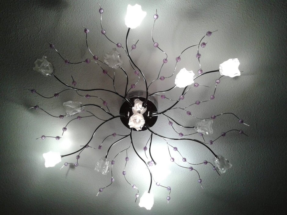 Люстра под низкий потолок