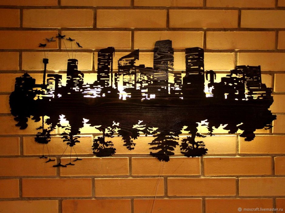 Деревянное панно с подсветкой на стену