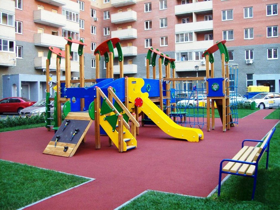 Игровая площадка во дворе