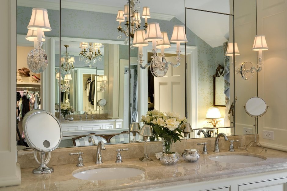 Зеркало для ванной в классическом стиле